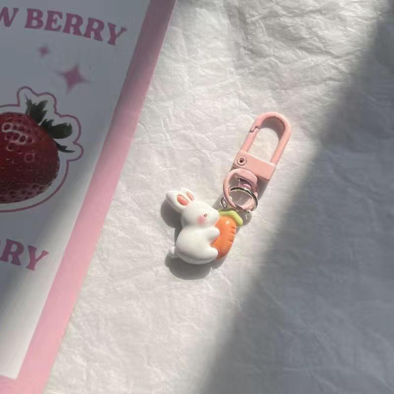 

Rabbit Cute Keychain Resin Bunny Carrots Charm Kawaii Pendant Tulip Keyring For Women Girls Kids Couple Car Bag Lovely Gift A4