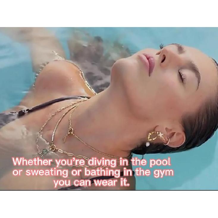 18K Gold Necklace Separator for Layering Lightweight Necklace Stacker Detangler Clas Magnetic Multiple Necklace Layering Bracelet Connector Girls’