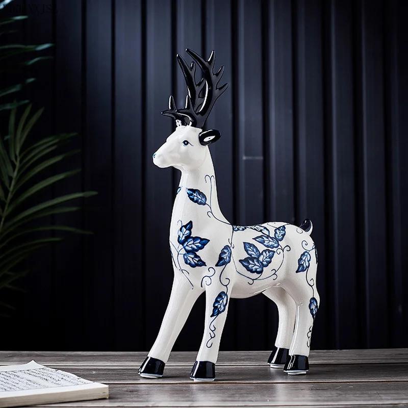 Chinese Style Blue and White Porcelain Animal Sculpture Decoration Ceramic Handicraft Ceramic Ornaments Home Decoration