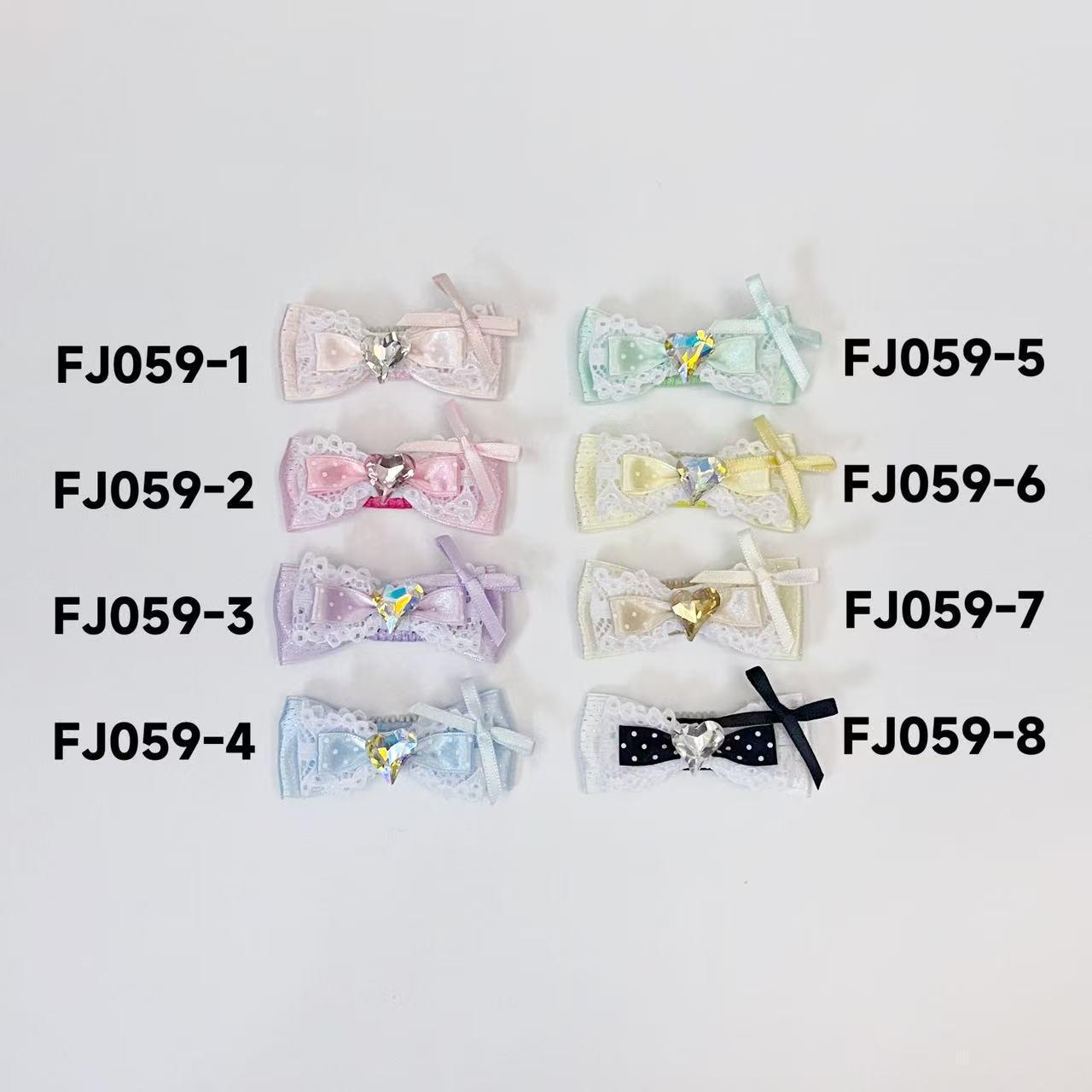 

Colorful Polka Dot Teddy BB Clip Bow Knot for Cat and Dog Hair Small 2.3cm (clip size)