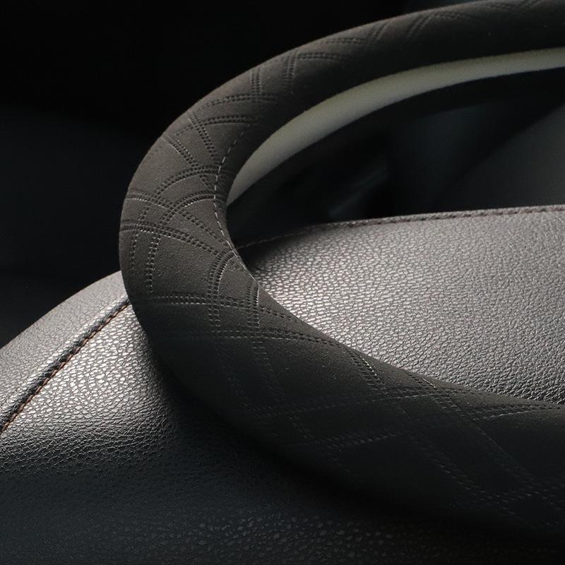 Lynk & Co Steering Wheel Cover for 03/01/02/03+/05/06/09 - Dedicated Suede, All-Season Use