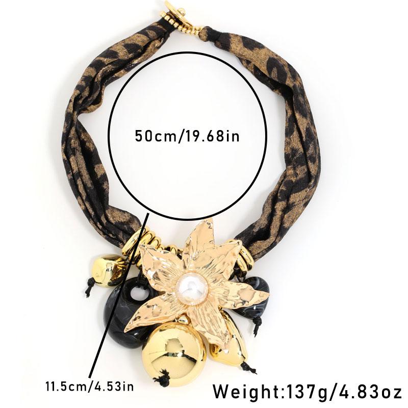 Statement Leopard Necklace Flower Pendant for Woman Girl Wedding Party Jewelry