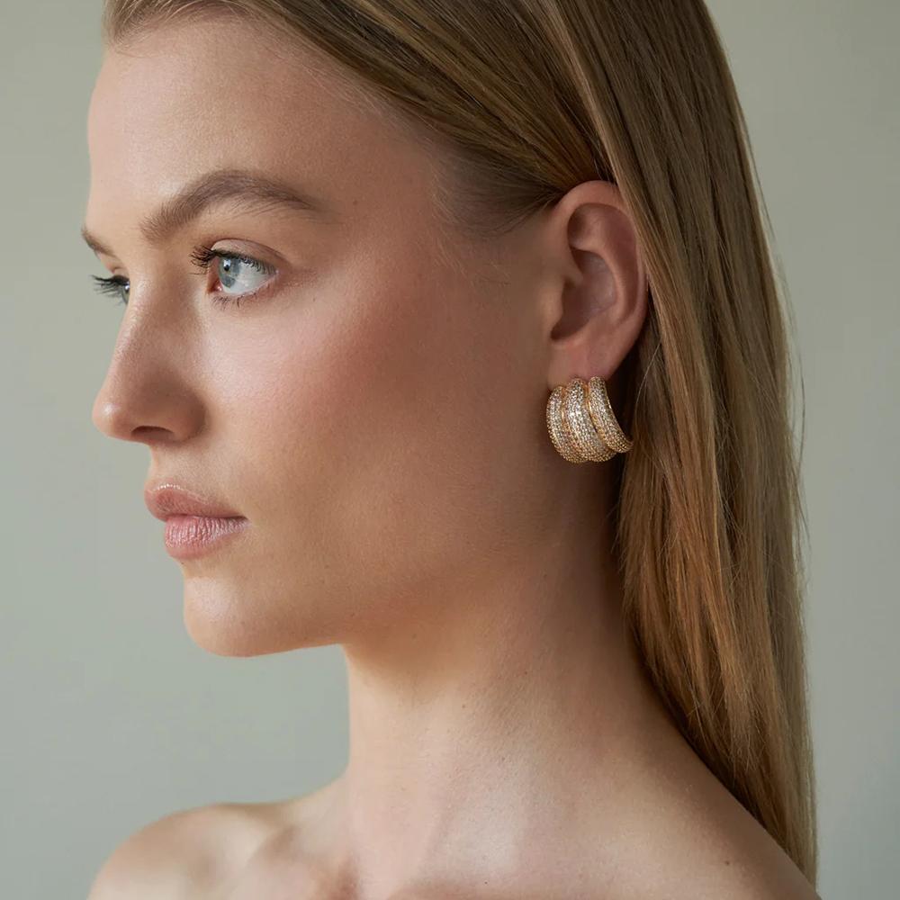 Designer Triple Ridge Medium Stud Earrings 18K Gold Plated Luxury Aesthetics Shiny Zircon Statement Earring Party Jewelry Gift