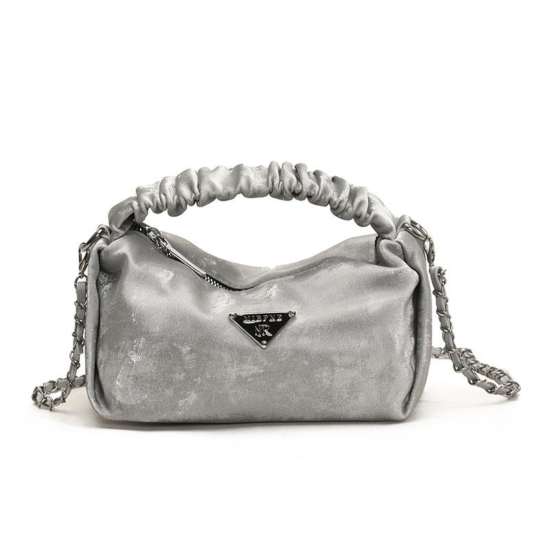 

Simple pleated fashion niche design chain handbag bag women s new high-end texture solid color messenger bag серебряный