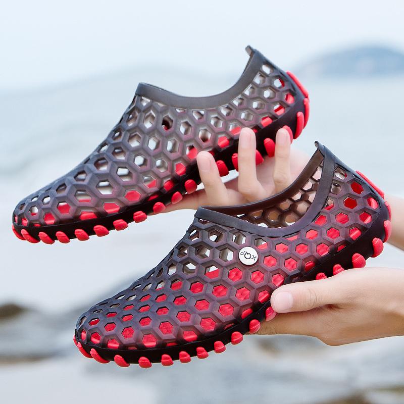 Letní sandály unisex dřeváky zahradní boty lehké nazouvací želé boty pantofle pro ženy muže plážové boty do vody měkké baleríny