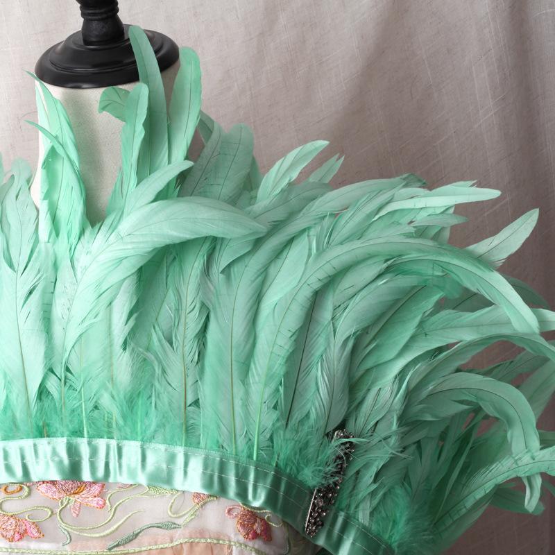 2 M/Piece Rooster Tail Fabric Edge Chicken Feather Fabric Strip Performance Clothing Skirt Fabric Belt Shawl Feather Decoration Clothing Accessories