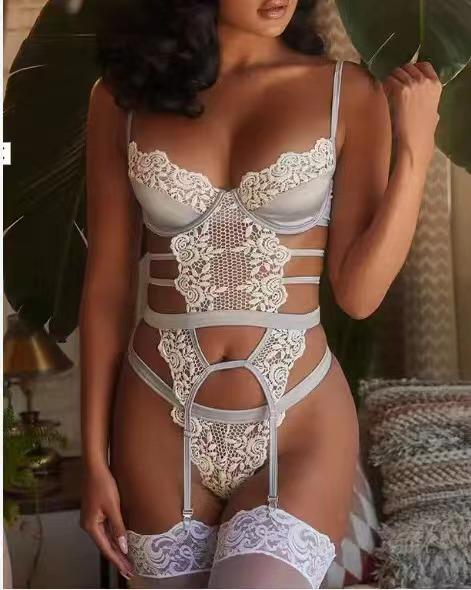 Three-point hollow embroidery sexy and interesting without legs multi-color optional underwear set