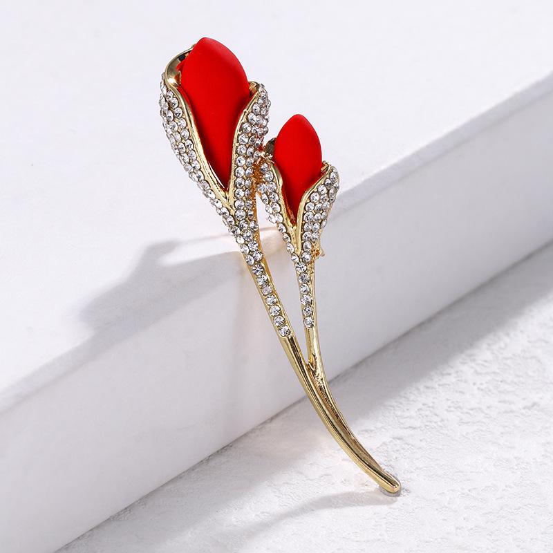 Broșă Florală de Lux cu Strasuri în Stil Coreean - Pin Elegant pentru Guler de Damă