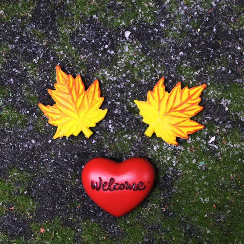 Welcome Garden Resin Ornament With Heart And Maple Leaf For Celebration Gift