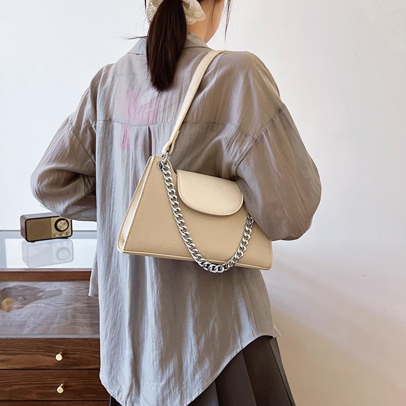 French Luxury Chain Underarm Bag for Women  Autumn New Texture PU Handbags Versatile Commute Female Crossbody Bags