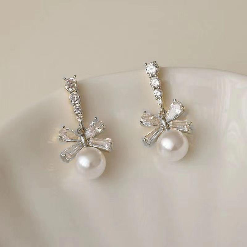 French Baroque Special-Shaped Pearl Pendant Earrings Women'S Niche Fashion Versatile Design Sense Knotted Earrings Earrings