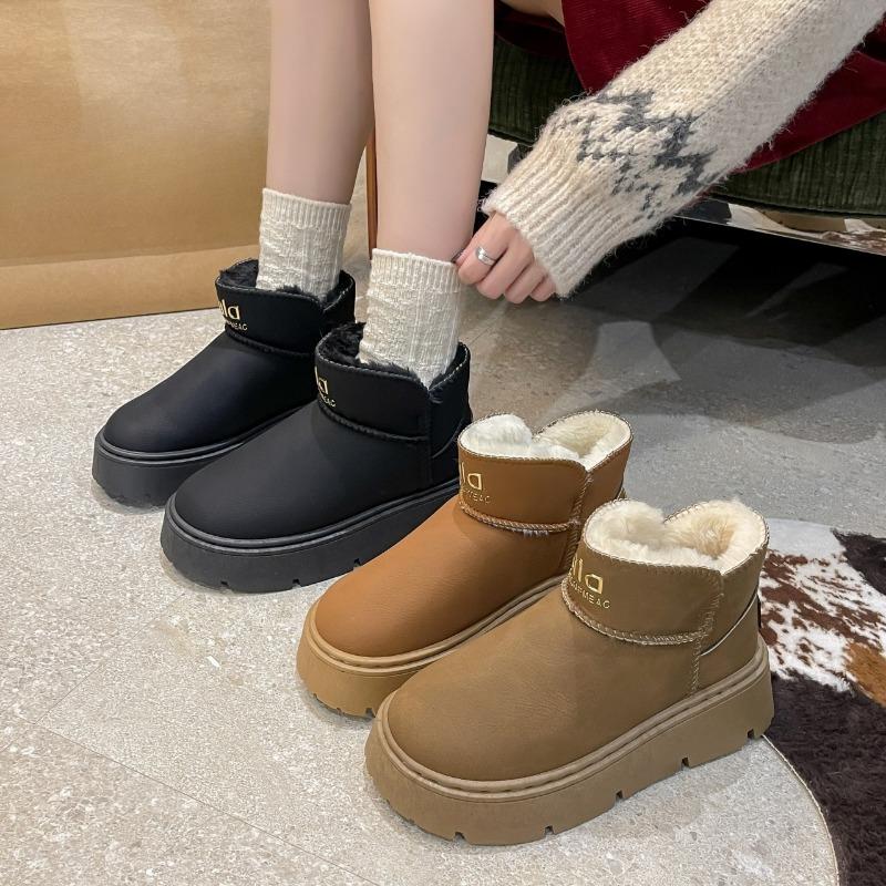 New Style Snow Boots with Added Fleece and Thick-soled Cotton Shoes, A Pair of Women's Shoes