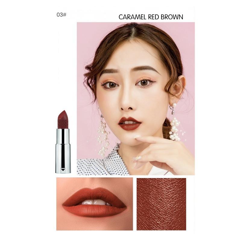 Słodycz Kolorowe aksamitne szminki Formalna rzeźba Odżywcze nawilżające pomadki do skóry jagnięcej