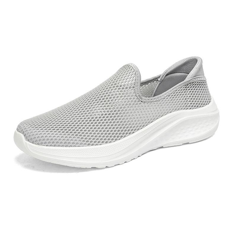 Herrskor, extra stora, sommar, mesh, slip-on sneakers, storlekar 46-48, svarta