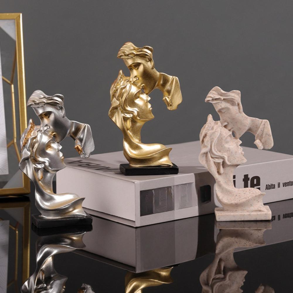 Mini Resin Lovers Statue Figurine Kissing Posture Model Craft Sculpture Ornament Home Decor Desktop Wine Cabinet Decoration