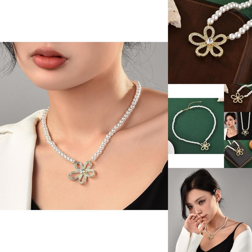 Hochwertige Gold- und Silber-Blumen-Perlenkette für Damen, ideal für stilvolle Bürokleidung im Jahr 2024