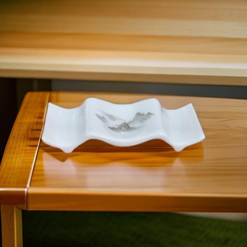 Luxury Gold Rim Bone China Tableware Set - Elegant Ceramic Plates, Bowls, and Dishes for Hotels or Home Use