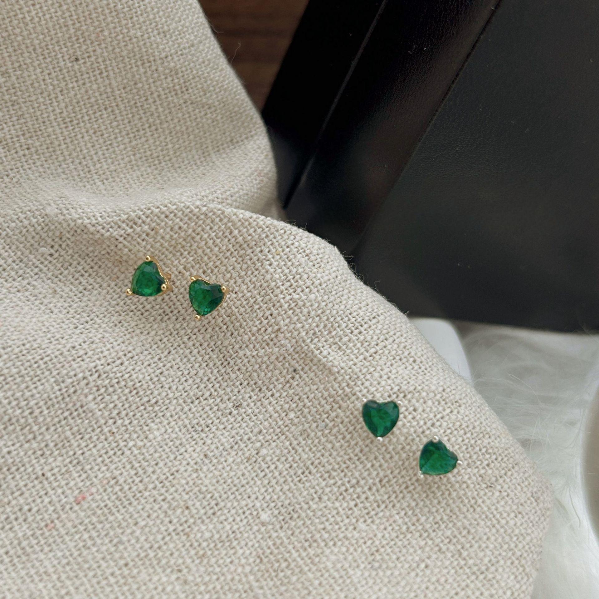 Gold Plated Sterling Silver Retro Heart Earrings with Emerald Zircon, Korean Style. Platinum Pair (includes earplugs)