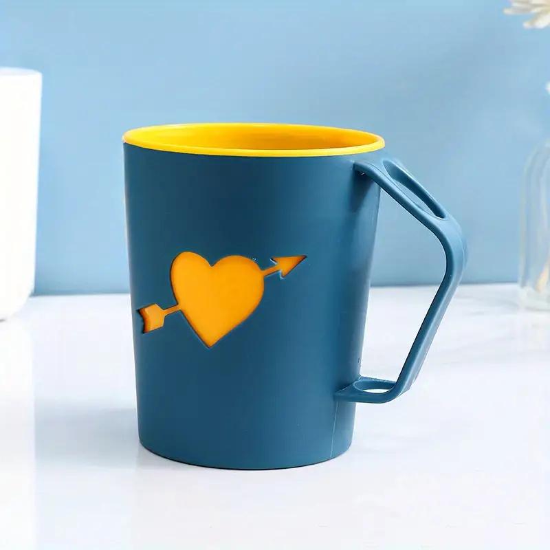 1pc Couple Toothbrush Cup, Minimalist Home Dual-Layer Heart Pattern Gargle Cup, Plastic Aesthetic Dormitory Bathroom Mouthwash C