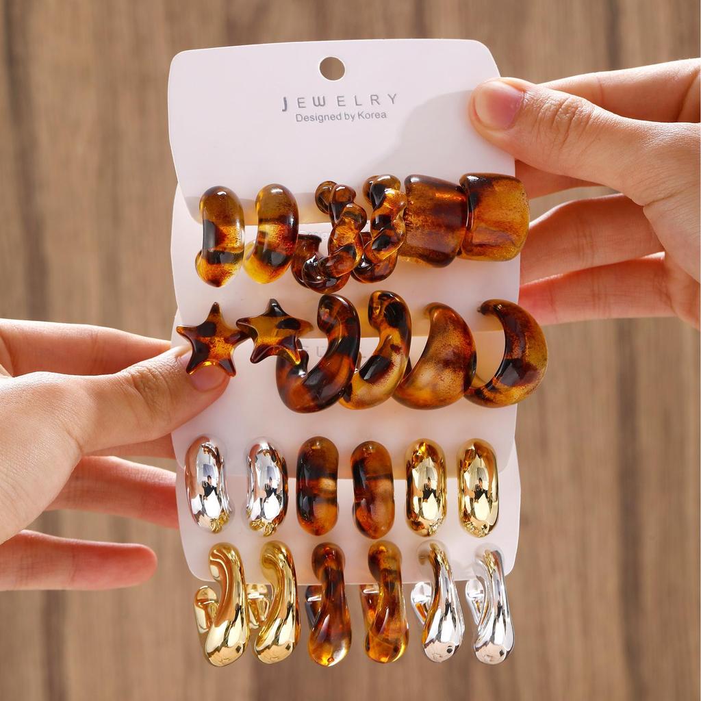 Retro European & American CCB Earring Set: Women's Creative Temperament C-shaped & Leopard Print Earrings