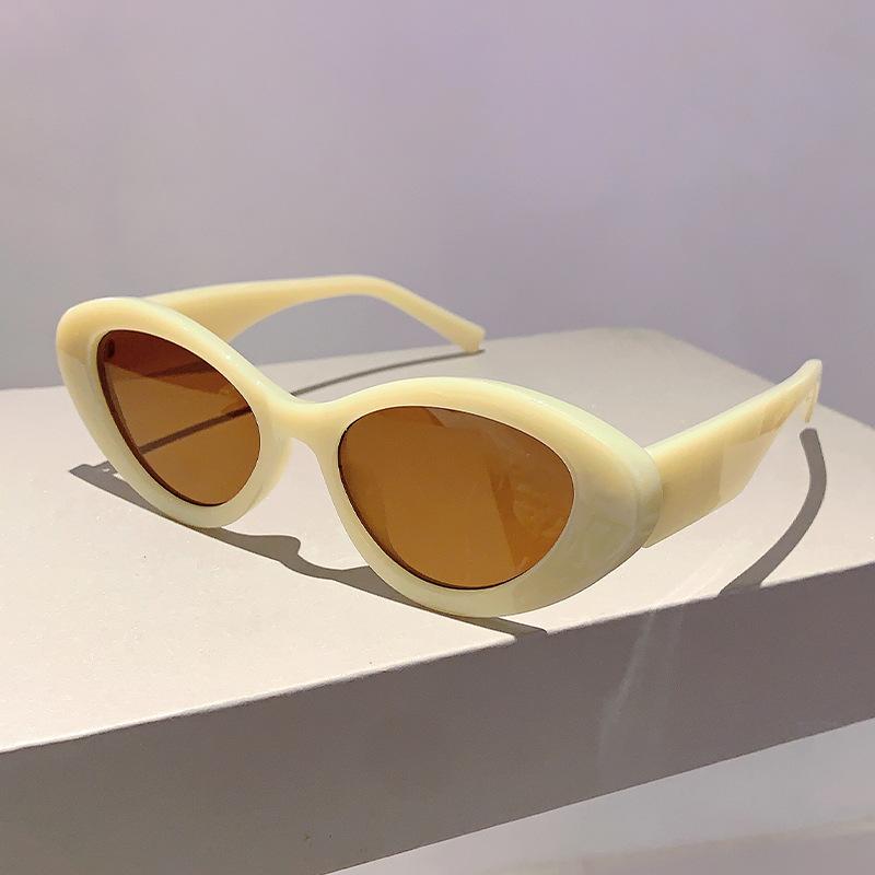 Luxury Designer Vintage Cat Eye Sunglasses Women Men Trendy Punk Jelly Sexy Eyeglasses Sun Glasses