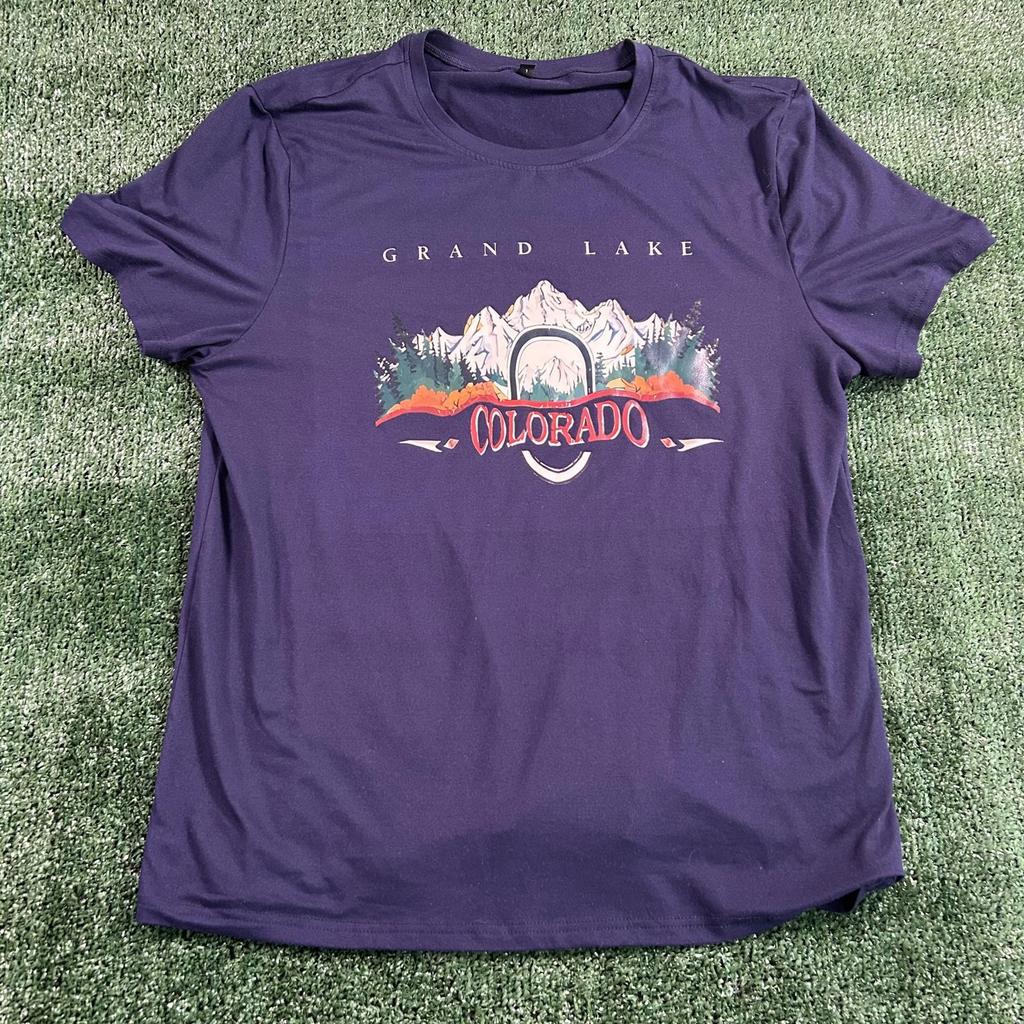 Blue Grand Lake Colorado Graphic T-Shirt. Size large
