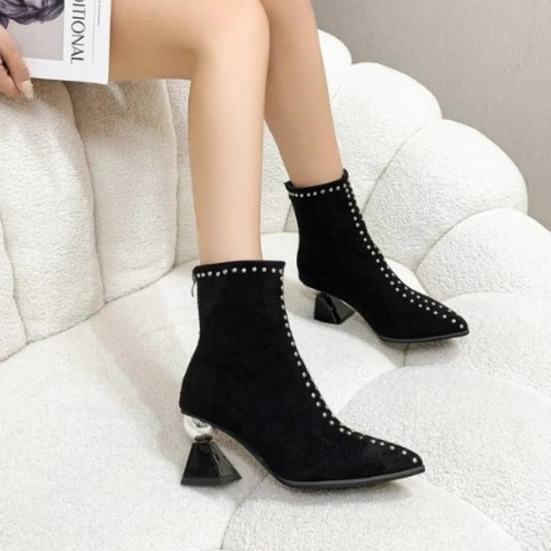 New Fashion Versatile Shallow Mouth Spring and Autumn Women's Ankle Boots Punk Pointed Toe Women's Short Boots Back Zipper