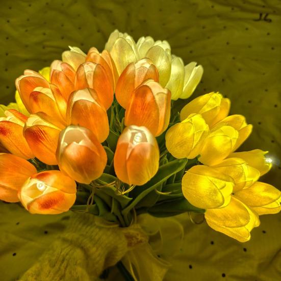 10Pcs Tulip Flower LED Lights USB Powered Warm Glow Faux Flower Lamp for Bedroom Living Room Wedding Decor Creative Ambient Night