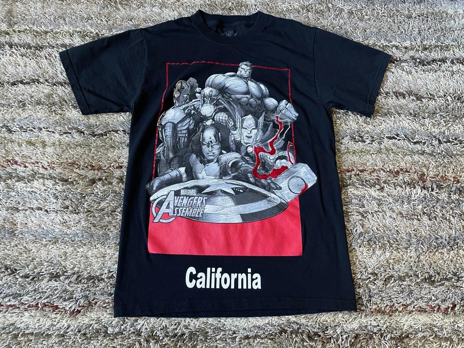 Marvel Avengers Assemble California Black T-Shirt Mens Size Small Crewneck S
