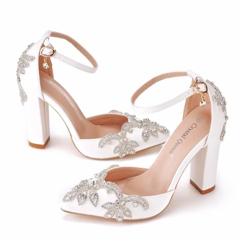 Summer Brand Women Sandals Party Flower Rhinestone Cover Heel 10.5 CM Square Heel Lady Wedding Hot Sale Lovely Women Shoe