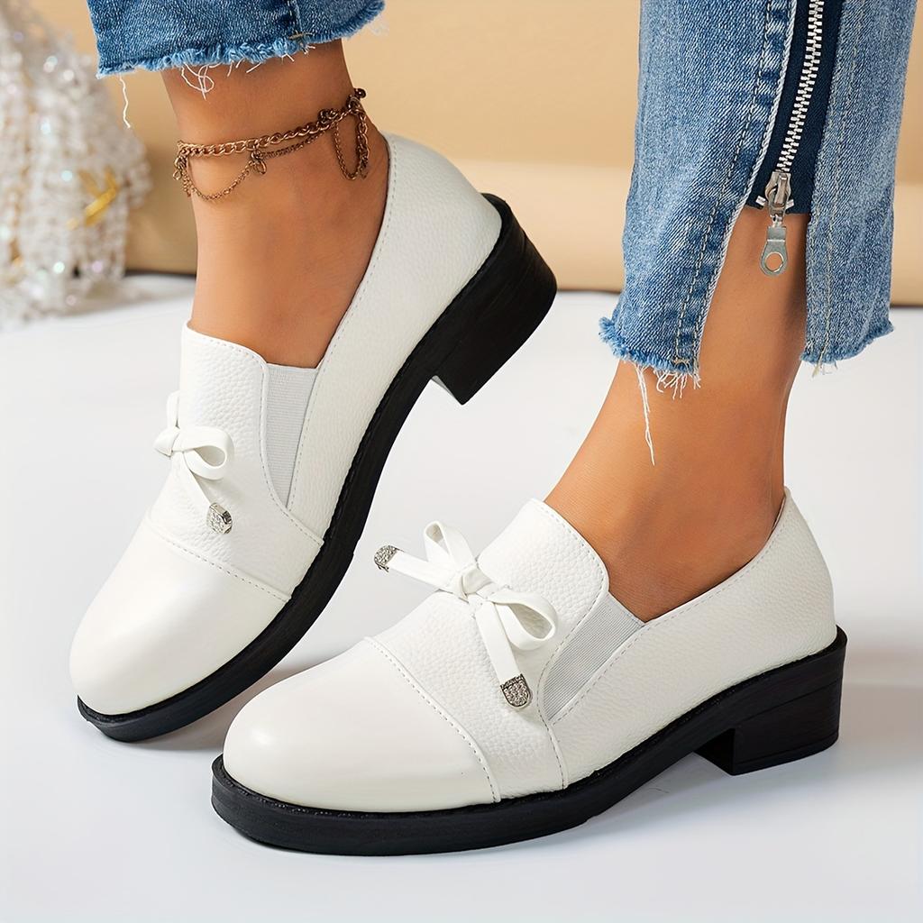 Festive Plaid Bow Flats: Lightweight, Comfortable, And Stylish for All Seasons