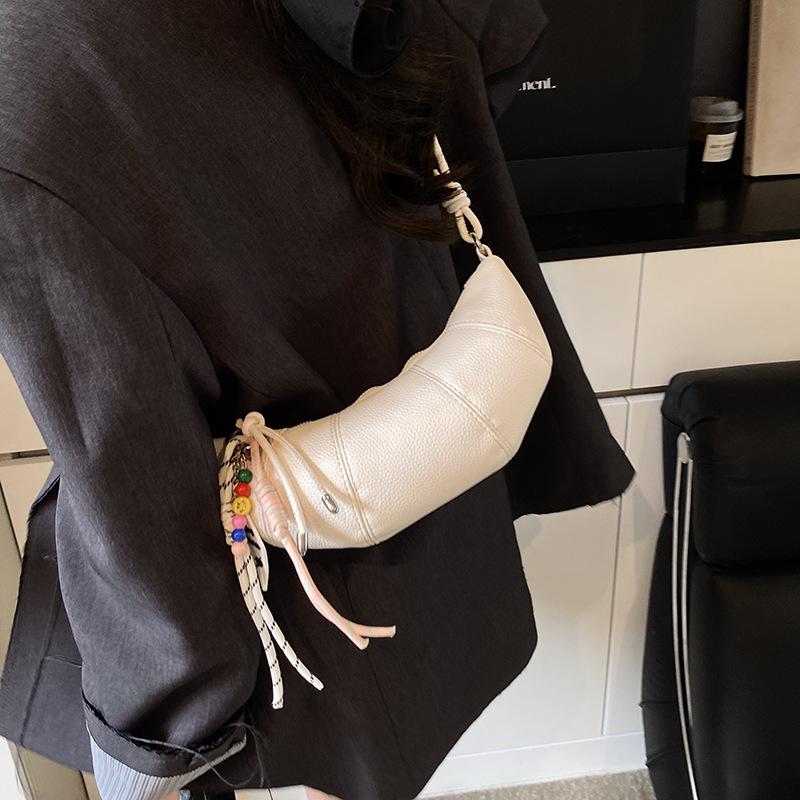 French niche bag women's 2025 new high-end shoulder messenger bag popular spring and summer versatile dumpling croissant