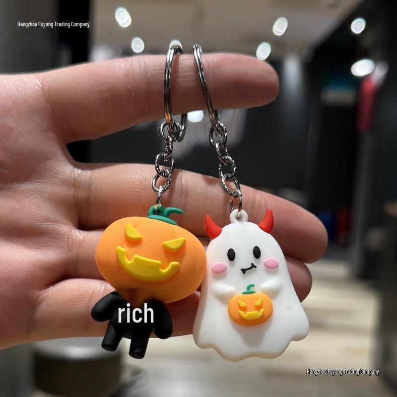 Brelok dla dzieci z motywem ducha i dyni na Halloween
