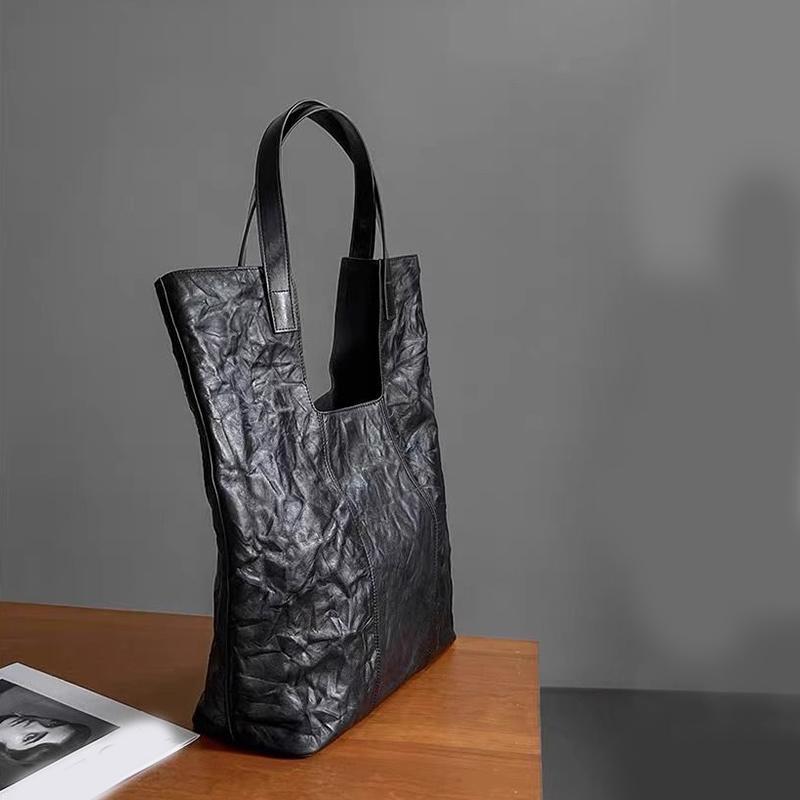 Women's Winter Tote Bag Vintage Fashion Large Capacity Premium Underarm Bag Niche Design Bucket Handbags