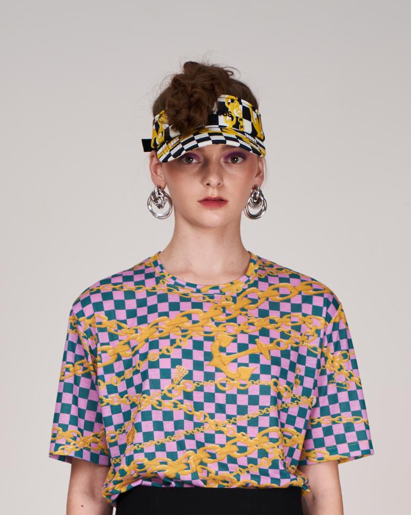 GREEDILOUS Checkerboard Chain Print Line Cap