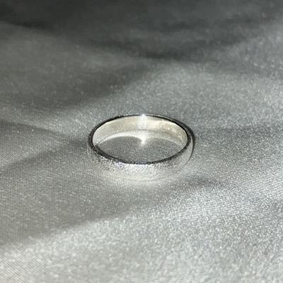 Fillow Rough Texture Ring