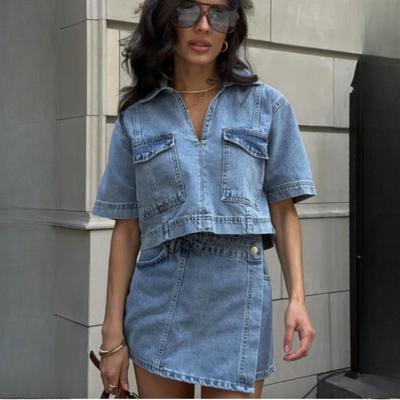 Damen 2-teiliges Set Denim Outfits Kurzarm Reverskragen Cropped Jeans Pullover Tops + Knopf High Waist Asymmetrische Shorts
