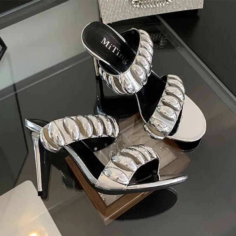 Fashion Luxury Metal Decorative Mules Slippers Women Summer Sexy Open Toe Elegant Thin High Heels Pumps Patent Leather Slide Sandals
