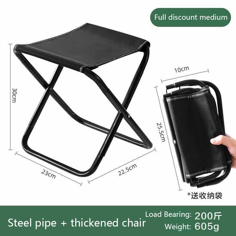 Tragbare Klappstühle sind in vollständig zusammengeklappten und halb zusammengeklappten Versionen erhältlich.. Es gibt auch Optionen für große und kleine Größen
