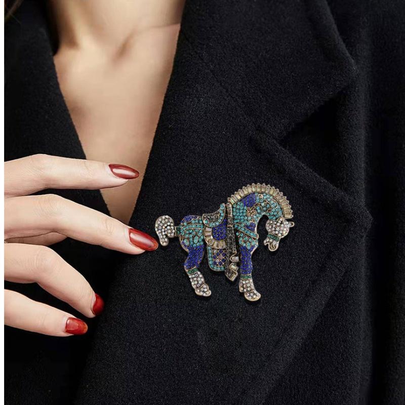 Luxury Vintage Horse Brooches For Women Men  Year Of The Horse Animal Party Office Brooch Pin Jewelry Accessories