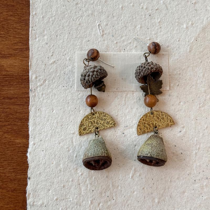 Elegant Retro Forest Style Eucalyptus Earrings: Unique Niche Design for Women