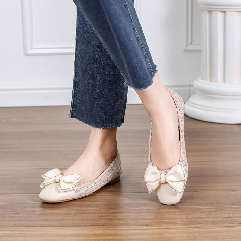 2025 spring large size square head flat bottom grandma shoes breathable non-slip lightweight fragrant bow new women's shoes