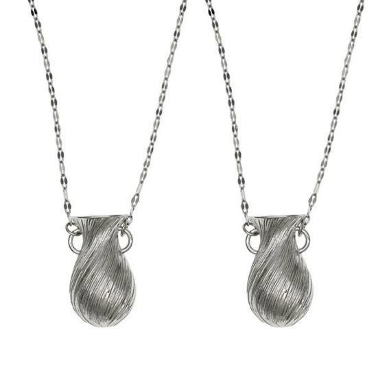 Bouquet Necklace with Creative Vase Pendant Necklace DIY Dried Flowers Romantic Necklace for Women Sweater Chain