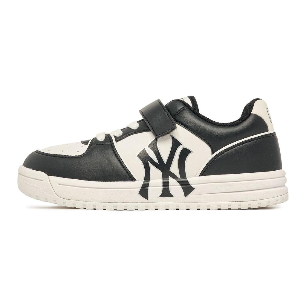MLB Chunky Liner Comfortable Durable Non-Slip Wear-Resistant Low-Top Kids Skate Shoes Kids sneaker Black White 7ASXCA13N-50BKS