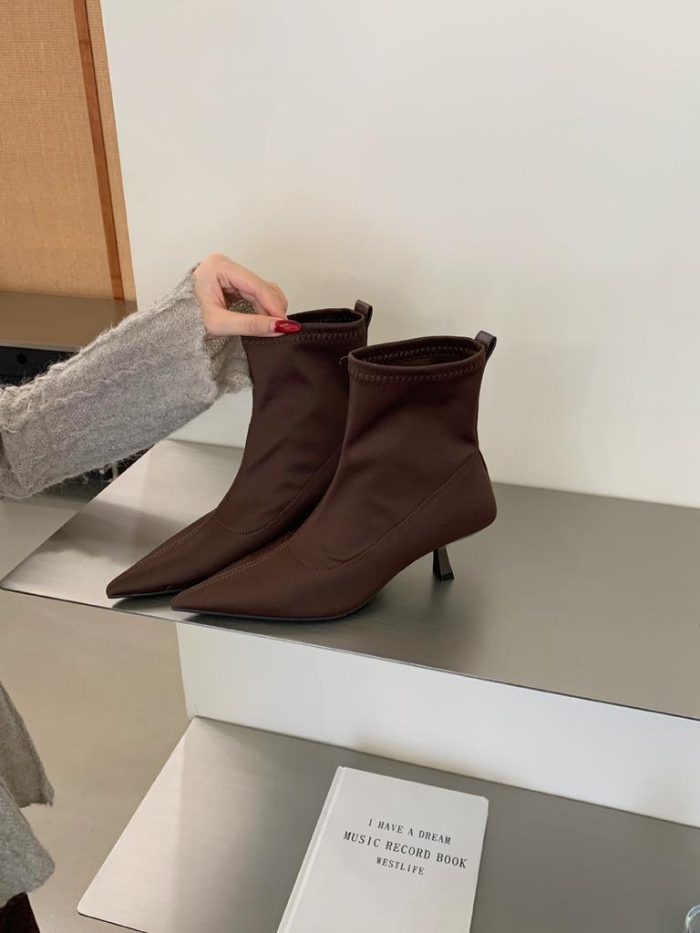 New autumn and winter simple pointed cat and elastic thin boots splicing versatile and comfortable women's boots