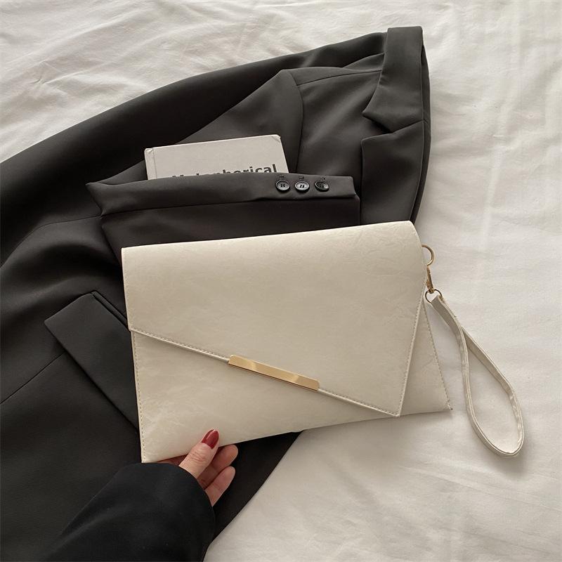 Niche design high-quality bag women's 2025 versatile foreign style diagonal iron clutch bag fashion envelope bag small square bag