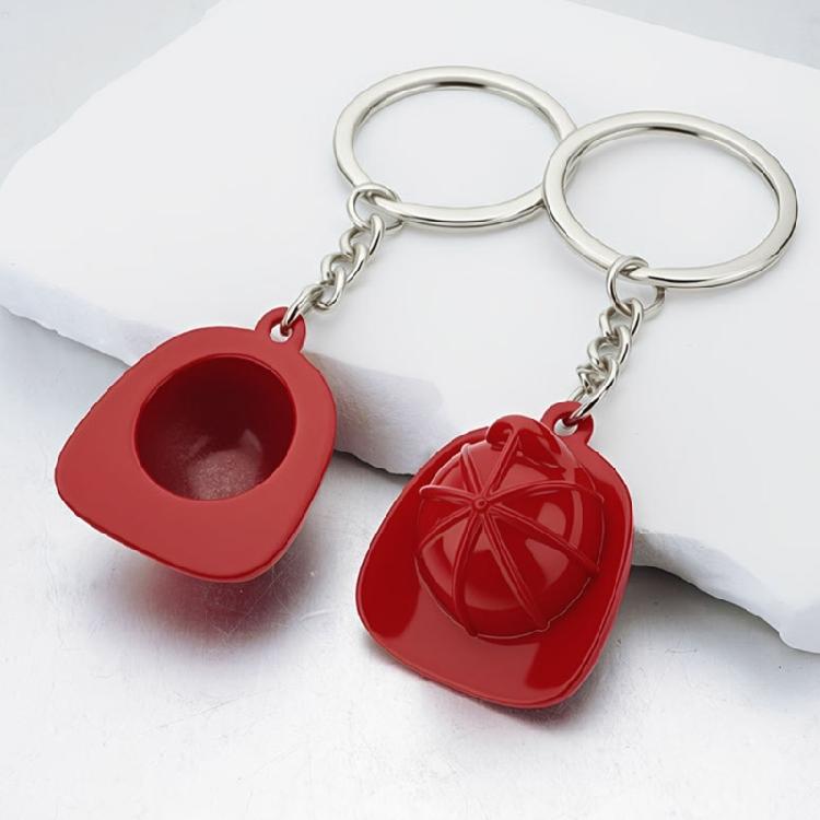 Fireman Hat Shaped Key Chain Realistic Miniature Firefighter Helmet Keychain For Backpack Or Car Decoration