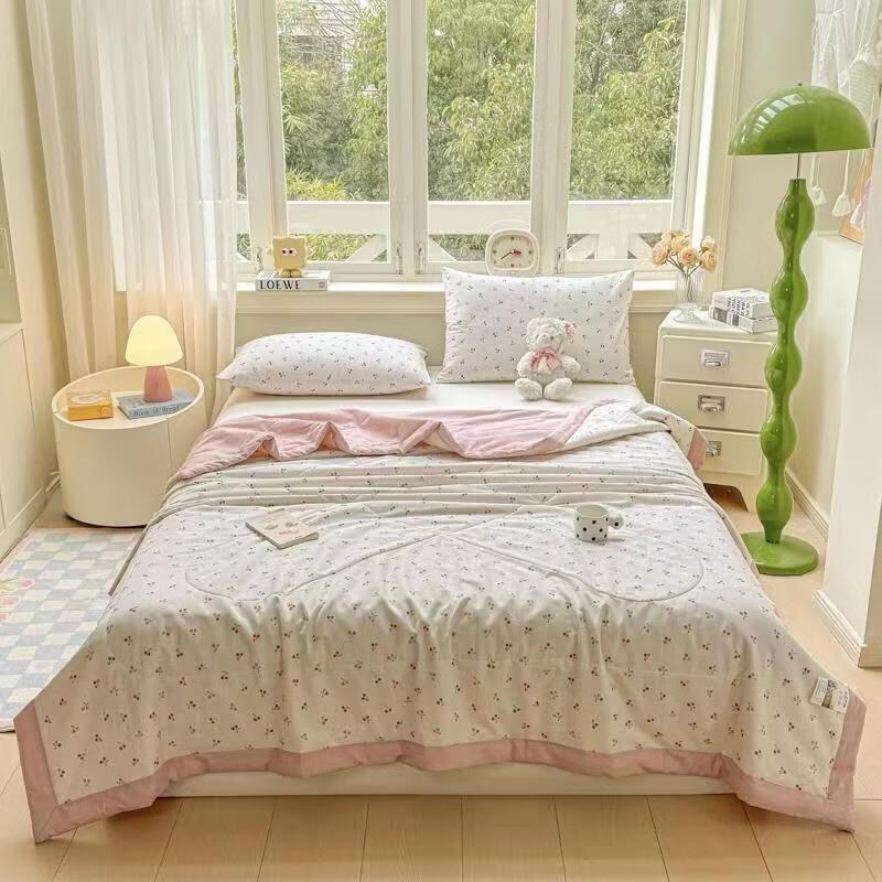 Lufenglai Cotton Summer Quilt