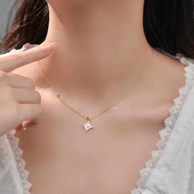 Vierzackige Stern-Halskette mit Nischendesign, Schlichtes und luxuriöses Temperament, Exquisite Schlüsselbeinkette, Neuer Stil