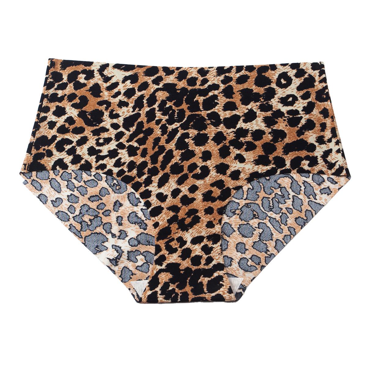

Європейські трусики з леопардовим принтом з крижаного шовку із середньою посадкою, безшовні, дихаючі для жінок L (150-180 lbs)